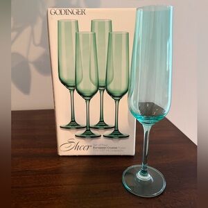 New Godinger Sheer Set of Four European Crystal Flutes in Green